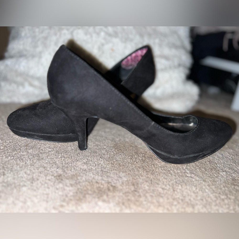 Black heels